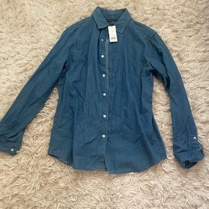 Brand new with tags Men’s Banana Republic button down long sleeve slim fit